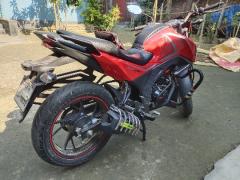 CB Hornet 160R